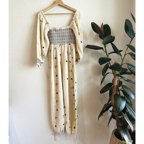 Free People Dahlia Jumpsuit Size Small Smocked Embroidered Boho Prairie Cottage - Picture 6 of 10
